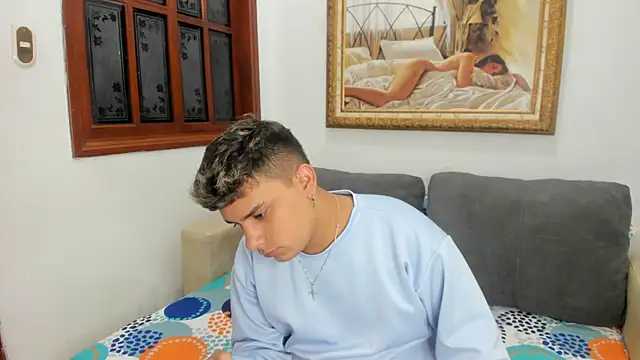 Snapshot of DavilANDkevin2 chatting on 11/19/25, 02:33 DavilANDkevin2 online show from 11/19/25, 02:33