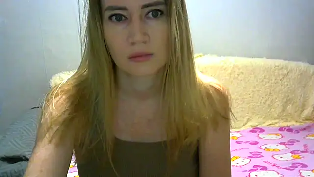 Snapshot of JessFoxxx chatting on 09/29/25, 04:17 JessFoxxx online show from 09/29/25, 04:17