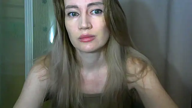 Snapshot of JessFoxxx chatting on 03/15/26, 03:12 JessFoxxx online show from 03/15/26, 03:12