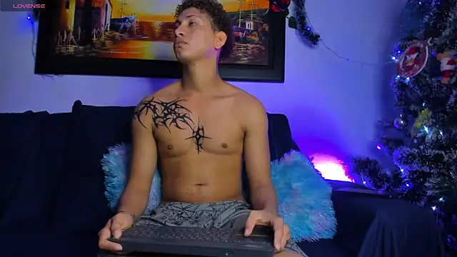 ECSTASYX2 2001 online show from 12/18/25, 05:24