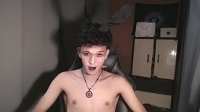 kenbigcockxx online show from 11/12/25, 04:18