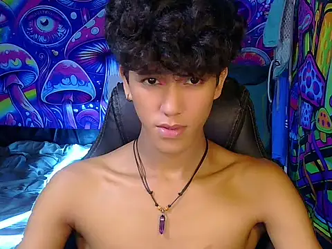 Snapshot of kenbigcockxx chatting on 06/16/26, 03:25 kenbigcockxx online show from 06/16/26, 03:25