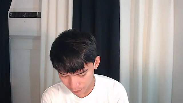 Snapshot of asian_dai chatting on 10/23/25, 04:34 asian dai online show from 10/23/25, 04:34