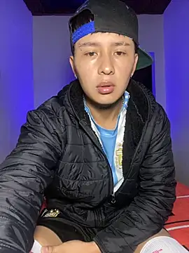 Snapshot of Archie-Davis chatting on 10/16/25, 11:44 Archie-Davis online show from 10/16/25, 11:44