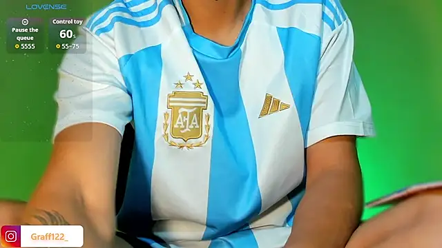 Snapshot of Archie-Davis chatting on 10/19/25, 12:39 Archie-Davis online show from 10/19/25, 12:39