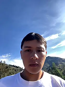 Snapshot of Archie-Davis chatting on 10/24/25, 12:56 Archie-Davis online show from 10/24/25, 12:56