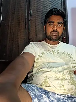 Snapshot of Harsha_Happy chatting on 04/13/26, 11:32 Harsha Happy online show from 04/13/26, 11:32