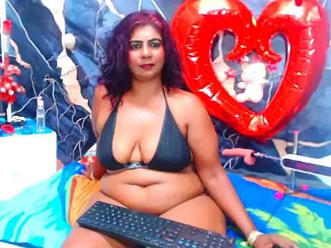 Snapshot of indianerotica69 chatting on 03/07/26, 09:45 indianerotica69 online show from 03/07/26, 09:45