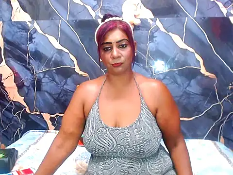 Snapshot of indianerotica69 chatting on 03/23/26, 03:38 indianerotica69 online show from 03/23/26, 03:38