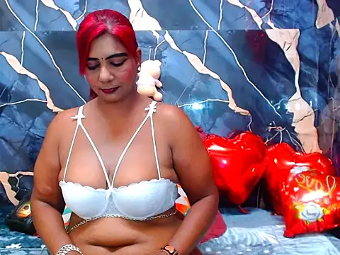 Snapshot of indianerotica69 chatting on 06/14/26, 05:15 indianerotica69 online show from 06/14/26, 05:15