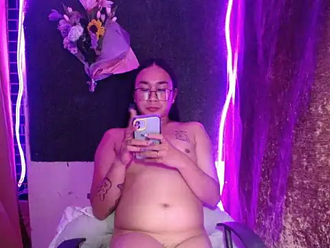 in yourdreamstarxx online show from 01/05/26, 05:27