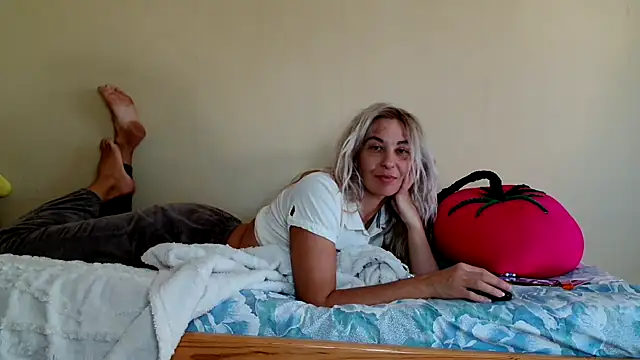 AsyaLulu online show from 09/19/25, 08:49