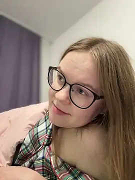  CherryBloom  online show from 09/30/25, 08:25