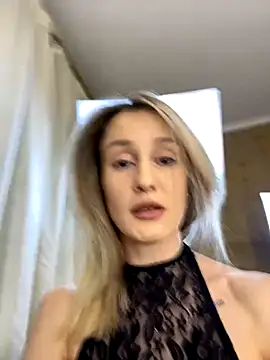 Snapshot of RosieBlossom chatting on 11/03/25, 05:14 RosieBlossom online show from 11/03/25, 05:14