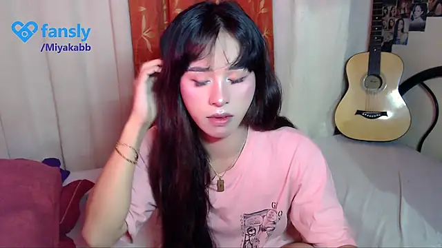 Snapshot of chakababe chatting on 05/15/26, 10:28 chakababe online show from 05/15/26, 10:28