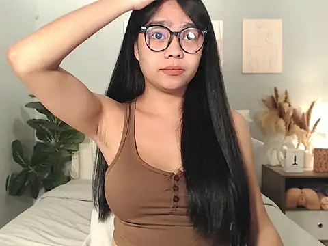 Snapshot of HotAsianGabby69 chatting on 05/10/26, 02:11 HotAsianGabby69 online show from 05/10/26, 02:11