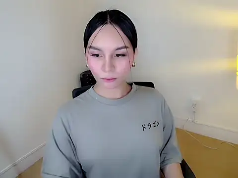 holly tabby online show from 02/06/26, 04:50