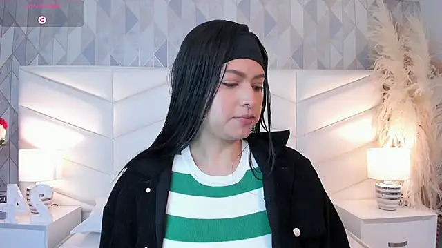 victoria   jonnes online show from 09/21/25, 12:29