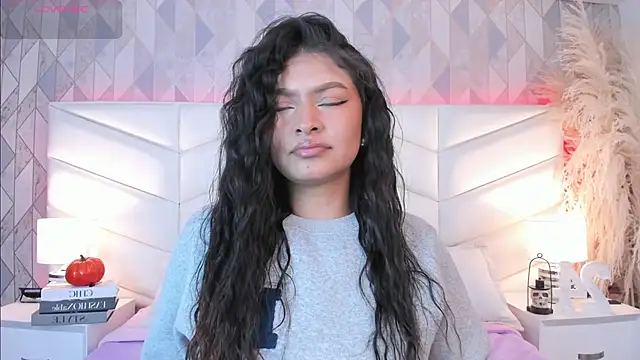 victoria   jonnes online show from 10/06/25, 12:24