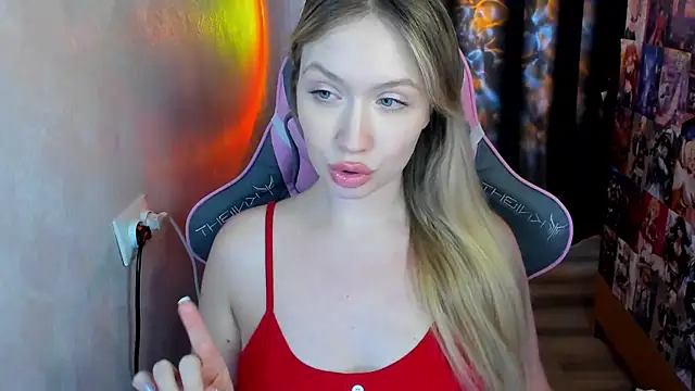 NicoleRiccii online show from 01/13/26, 10:15