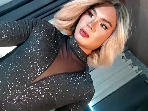 Snapshot of Unholytemptress chatting on 11/04/25, 04:55 Unholytemptress online show from 11/04/25, 04:55