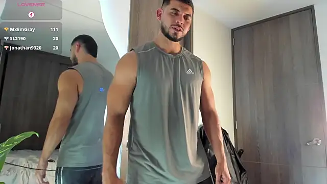 Snapshot of Dimitri_Bass chatting on 04/15/26, 07:58 Dimitri Bass online show from 04/15/26, 07:58