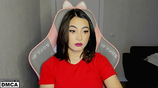 Snapshot of MeilideQian1 chatting on 09/13/25, 02:17 MeilideQian1 online show from 09/13/25, 02:17