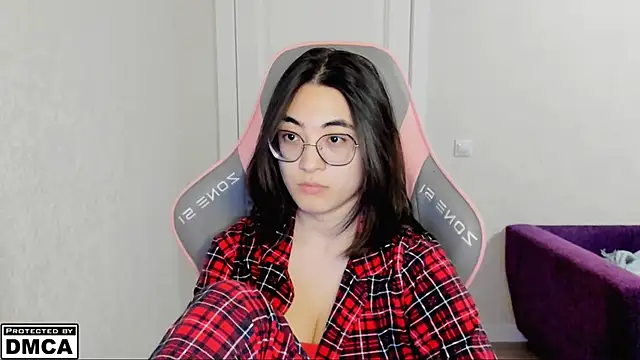 Snapshot of MeilideQian1 chatting on 09/22/25, 02:52 MeilideQian1 online show from 09/22/25, 02:52