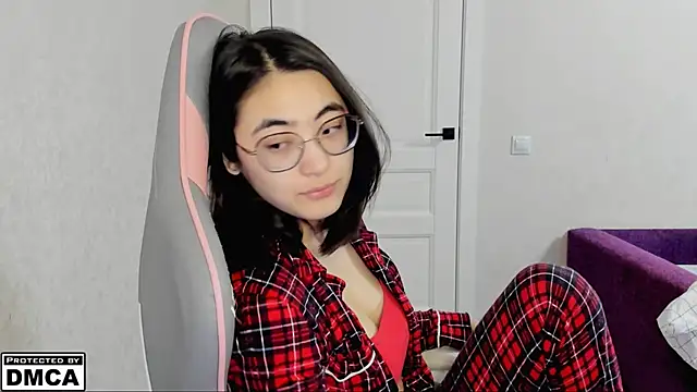 Snapshot of MeilideQian1 chatting on 09/23/25, 06:16 MeilideQian1 online show from 09/23/25, 06:16