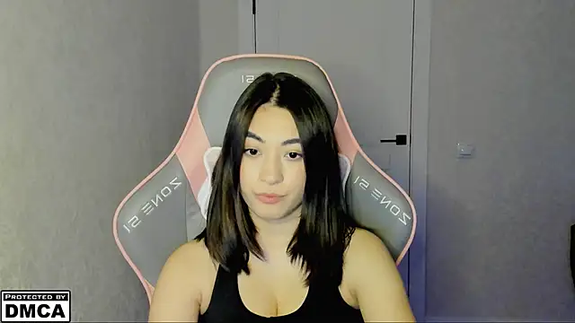 Snapshot of MeilideQian1 chatting on 11/11/25, 10:26 MeilideQian1 online show from 11/11/25, 10:26