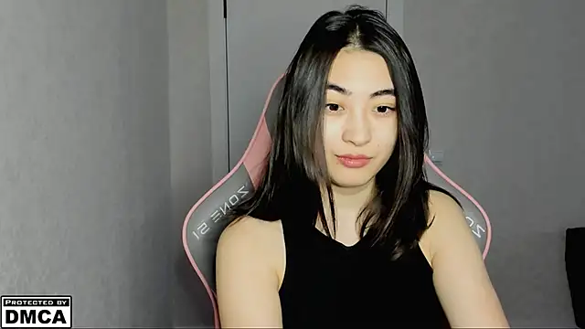 Snapshot of MeilideQian1 chatting on 12/15/25, 10:19 MeilideQian1 online show from 12/15/25, 10:19