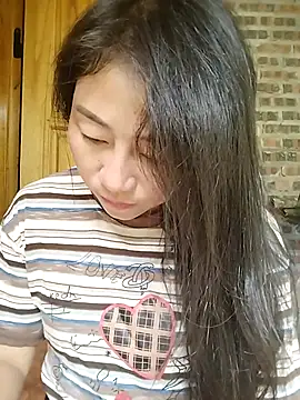 Snapshot of babychill09 chatting on 09/09/25, 11:48 babychill09 online show from 09/09/25, 11:48