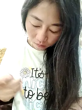 Snapshot of babychill09 chatting on 09/22/25, 12:01 babychill09 online show from 09/22/25, 12:01