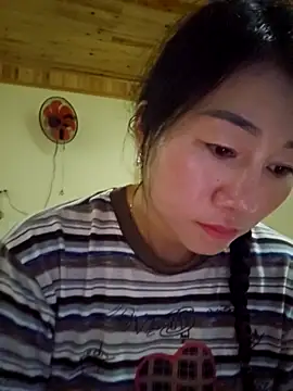 Snapshot of babychill09 chatting on 10/05/25, 11:57 babychill09 online show from 10/05/25, 11:57