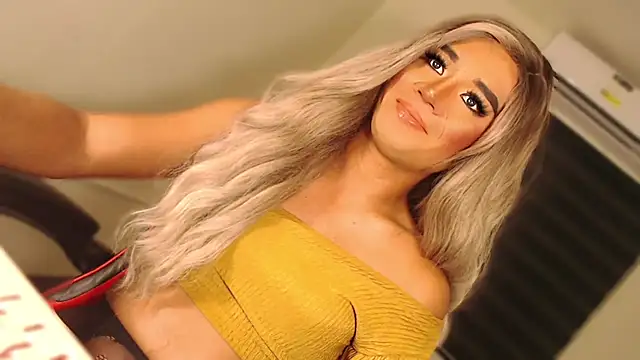 SissifyMeNow online show from 10/04/25, 06:50