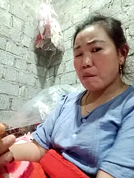 jienrrr online show from 10/22/25, 01:11