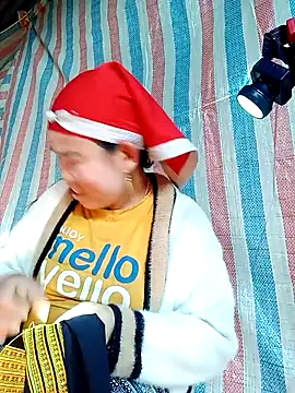 Snapshot of jienrrr chatting on 12/22/25, 01:35 jienrrr online show from 12/22/25, 01:35