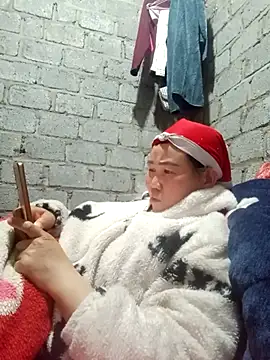 Snapshot of jienrrr chatting on 01/14/26, 12:44 jienrrr online show from 01/14/26, 12:44