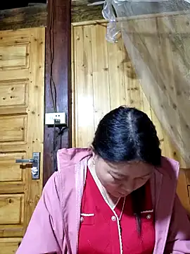 yoowwmr online show from 10/30/25, 01:56