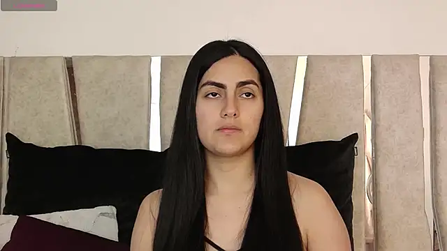 Snapshot of CamiJone chatting on 12/02/25, 11:34 CamiJone online show from 12/02/25, 11:34