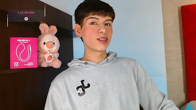 Ezra Storm online show from 11/14/25, 05:17