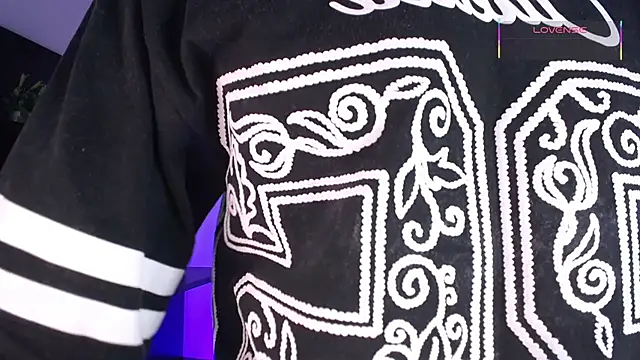 Ezra Storm online show from 02/12/26, 04:51