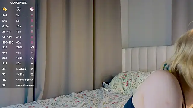 PolIyBowman online show from 10/26/25, 03:07