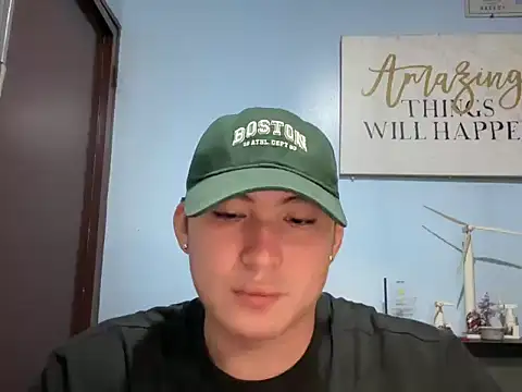 Snapshot of lovely_jay chatting on 03/25/26, 04:13 lovely jay online show from 03/25/26, 04:13