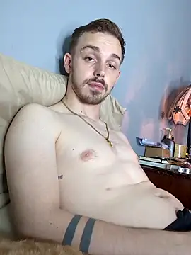 Snapshot of ShiftandStroke chatting on 04/29/26, 01:53 ShiftandStroke online show from 04/29/26, 01:53