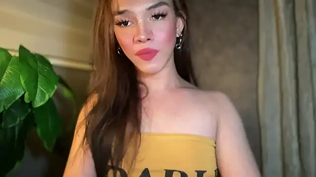 Snapshot of Misselliefayexxx chatting on 11/15/25, 03:15 Misselliefayexxx online show from 11/15/25, 03:15