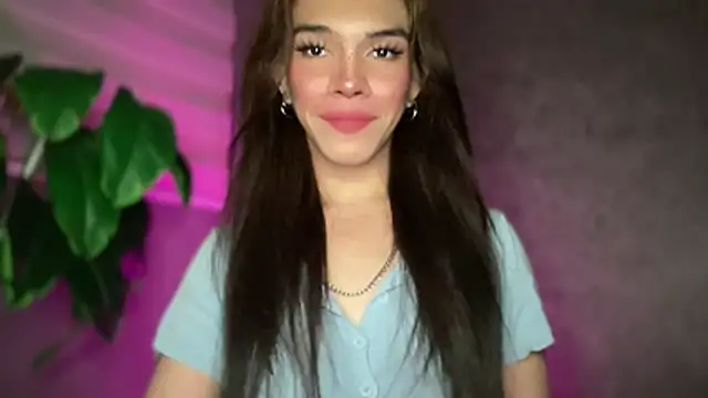 Snapshot of Misselliefayexxx chatting on 12/17/25, 09:54 Misselliefayexxx online show from 12/17/25, 09:54