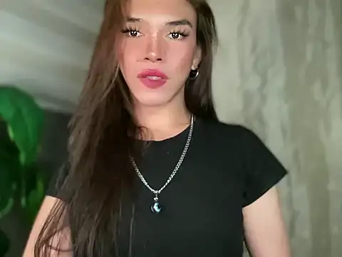 Snapshot of Misselliefayexxx chatting on 02/07/26, 11:19 Misselliefayexxx online show from 02/07/26, 11:19