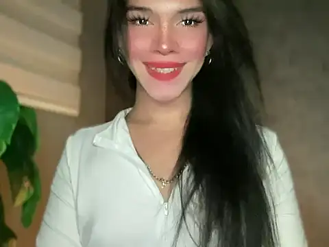 Snapshot of Misselliefayexxx chatting on 03/11/26, 01:39 Misselliefayexxx online show from 03/11/26, 01:39