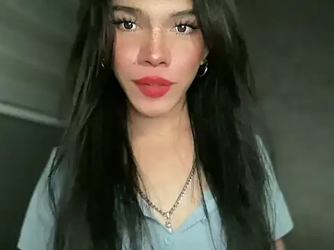 Snapshot of Misselliefayexxx chatting on 03/13/26, 07:20 Misselliefayexxx online show from 03/13/26, 07:20